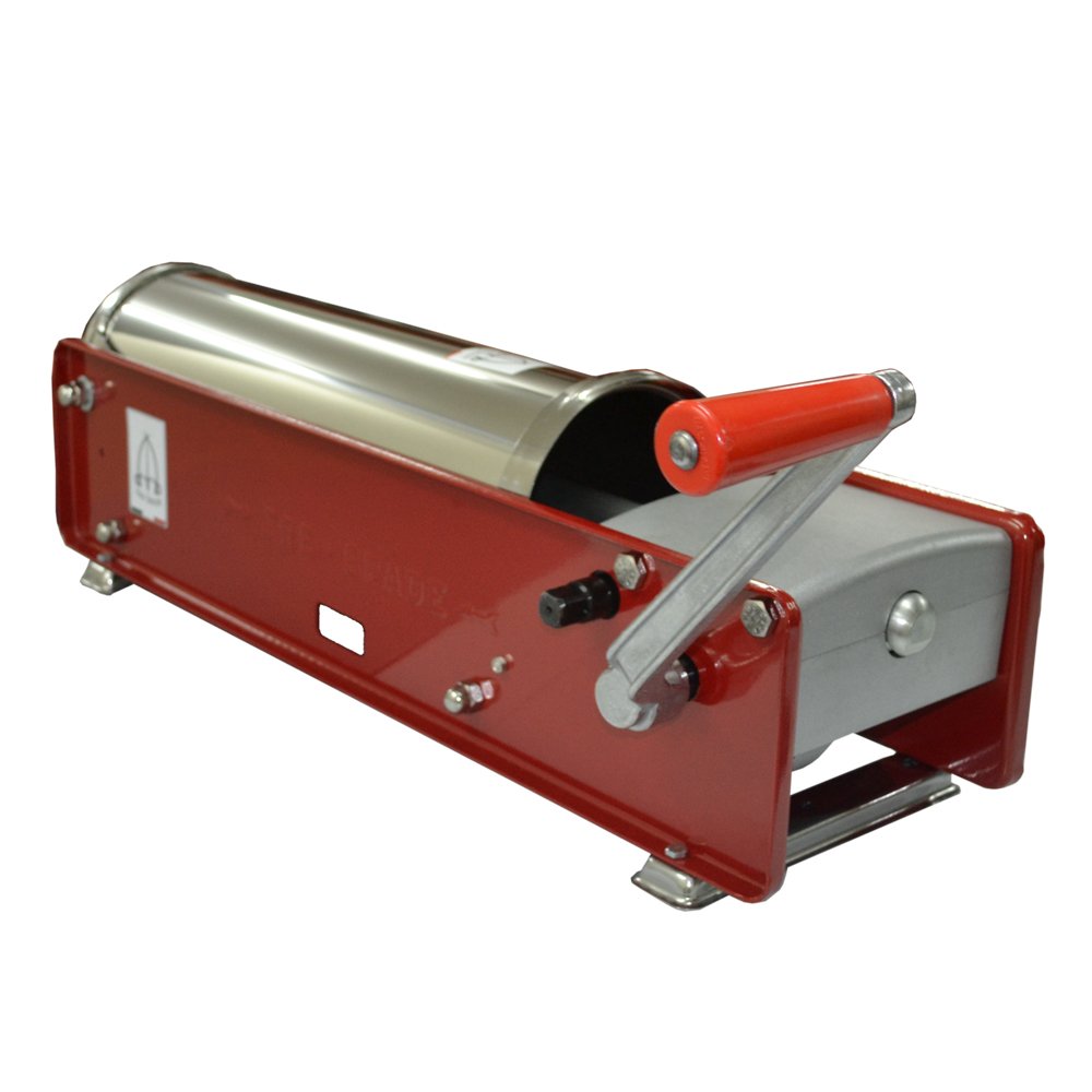 Tre Spade Manual 22lb. / 10Kg Horizontal 2-Speed Enameled Steel Sausage Stuffer - Image 4