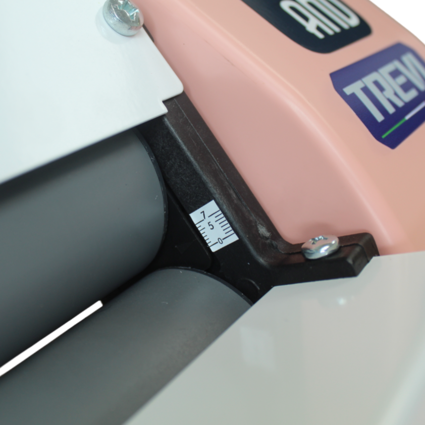 TREVI Fondant and dough rolling sheeter 14½" width cylinder, electric, with dough cutter, non-stick rollers, PINK - Image 2