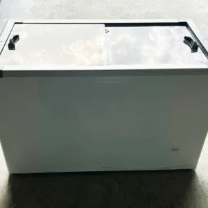 Alternative view of 11 cu. ft. or 311 L Flat Glass Top Sliding Lid Display Chest Freezer (HFSL311-1V033)