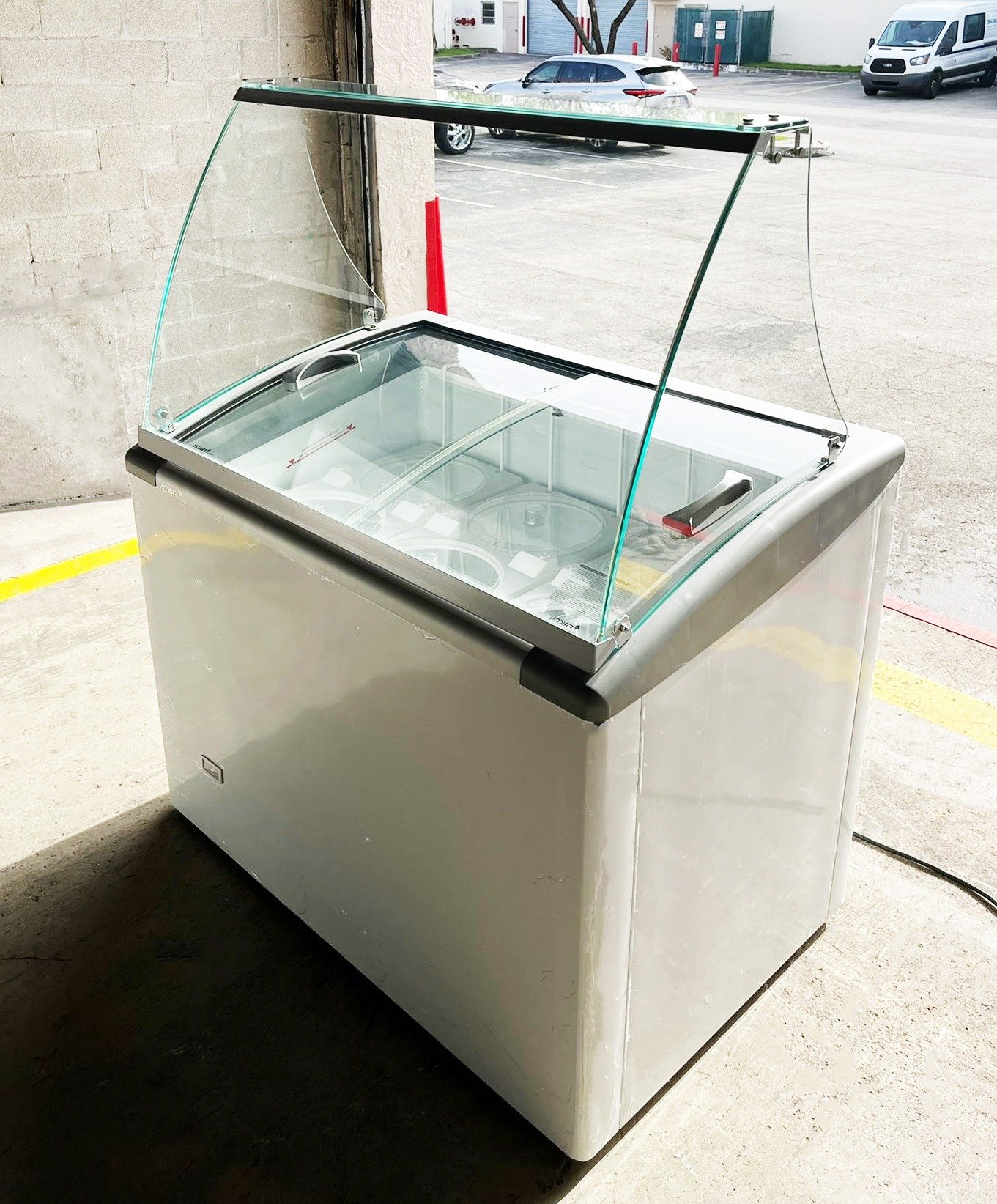 17 cu. ft or 476 L Dipping Cabinet Scooping Ice Cream Freezer (HFSL 476-1l034) - Image 4